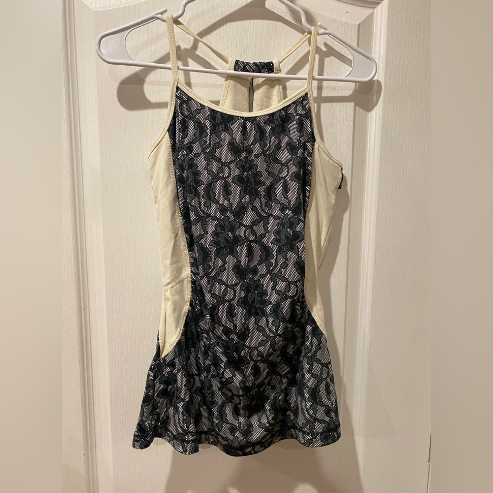 Cynthia Rowley Black and Cream Active Tank Size Small